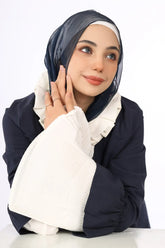 Wide Pleated Sleeves