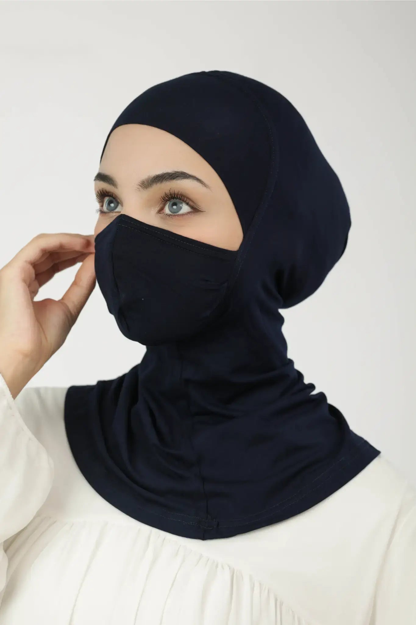 تلبيسة بالكمامة
