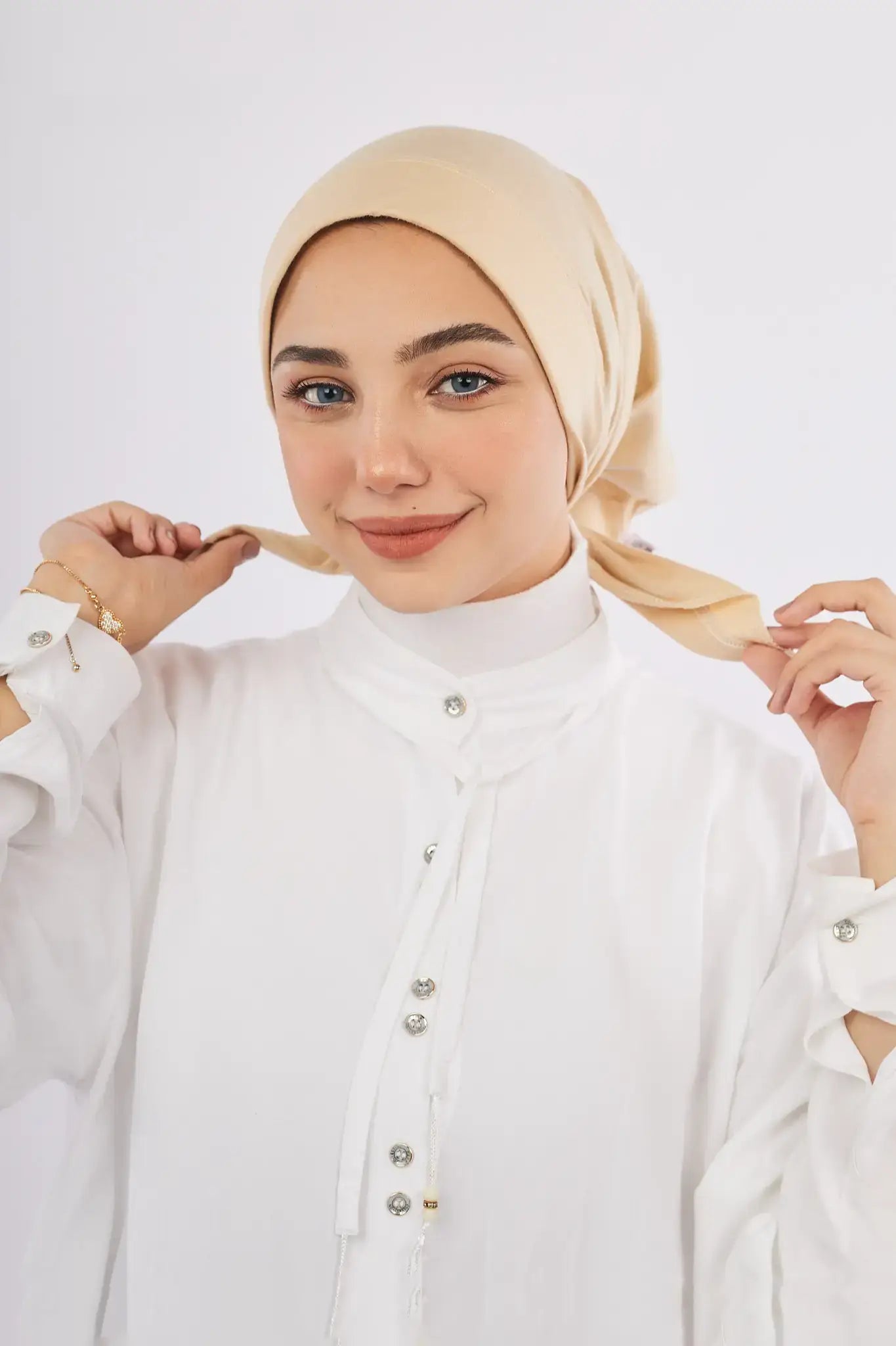 بندانا مثلث مبطنة