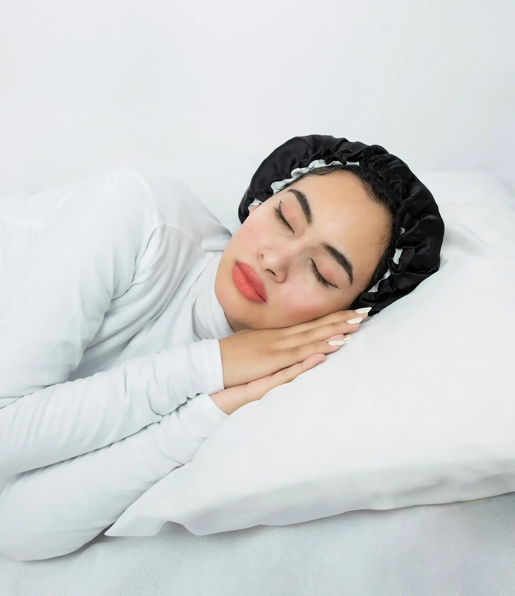غطاء وسادة من الساتان