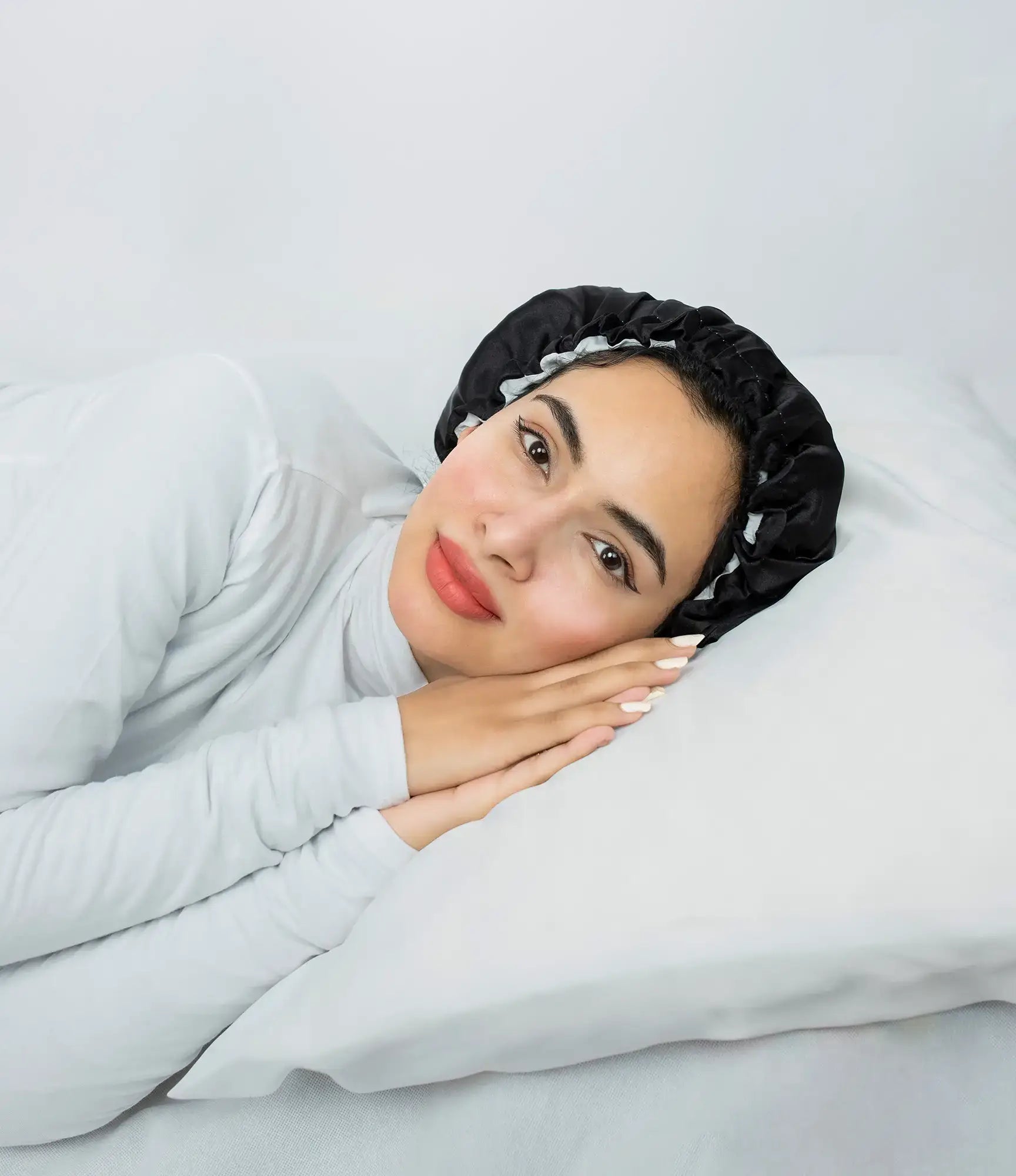 غطاء وسادة من الساتان