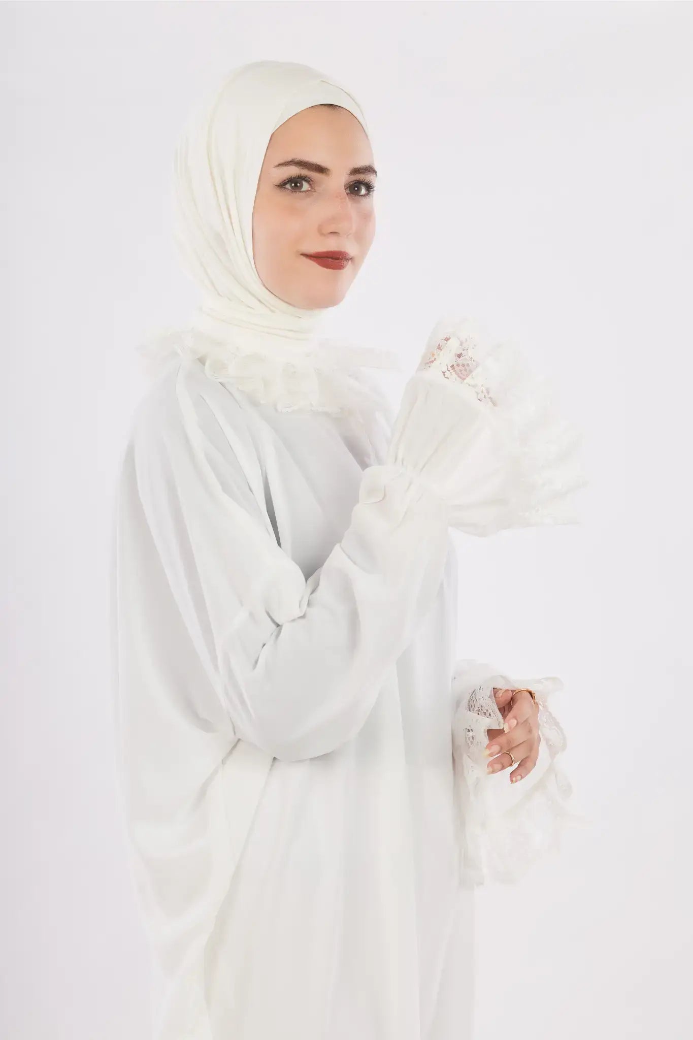 إسدال دانتيل