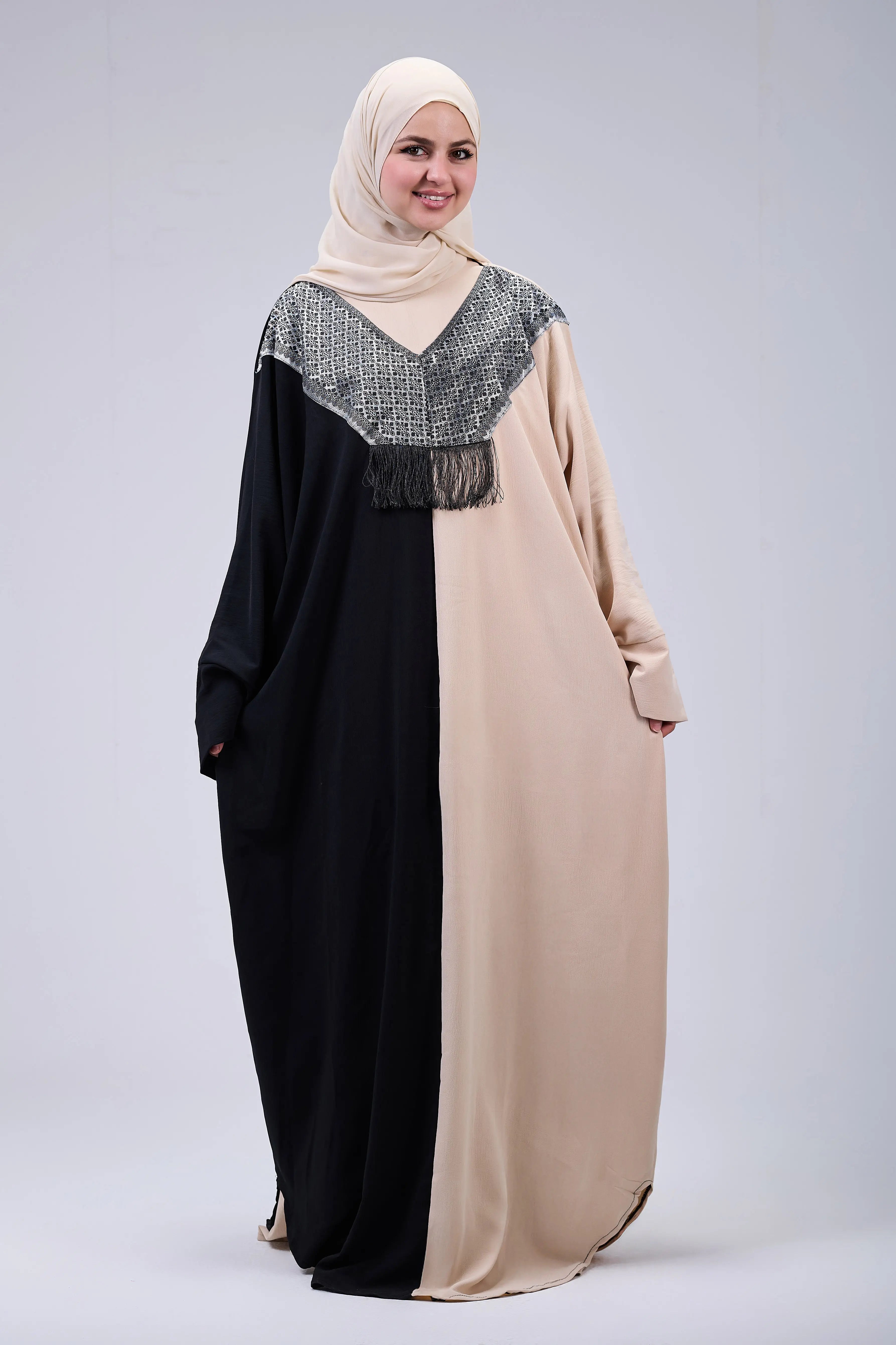 عباية نصين