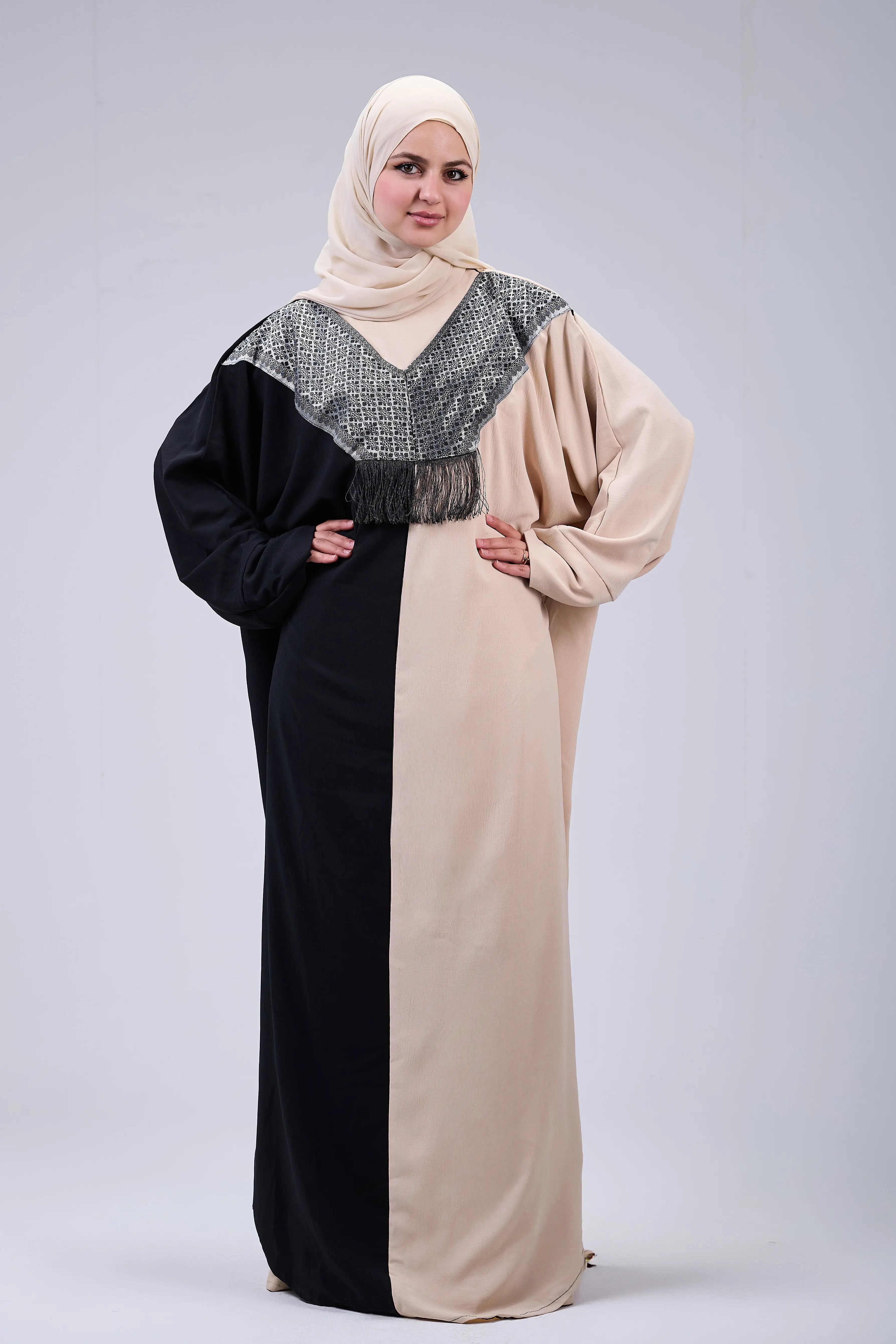 عباية نصين