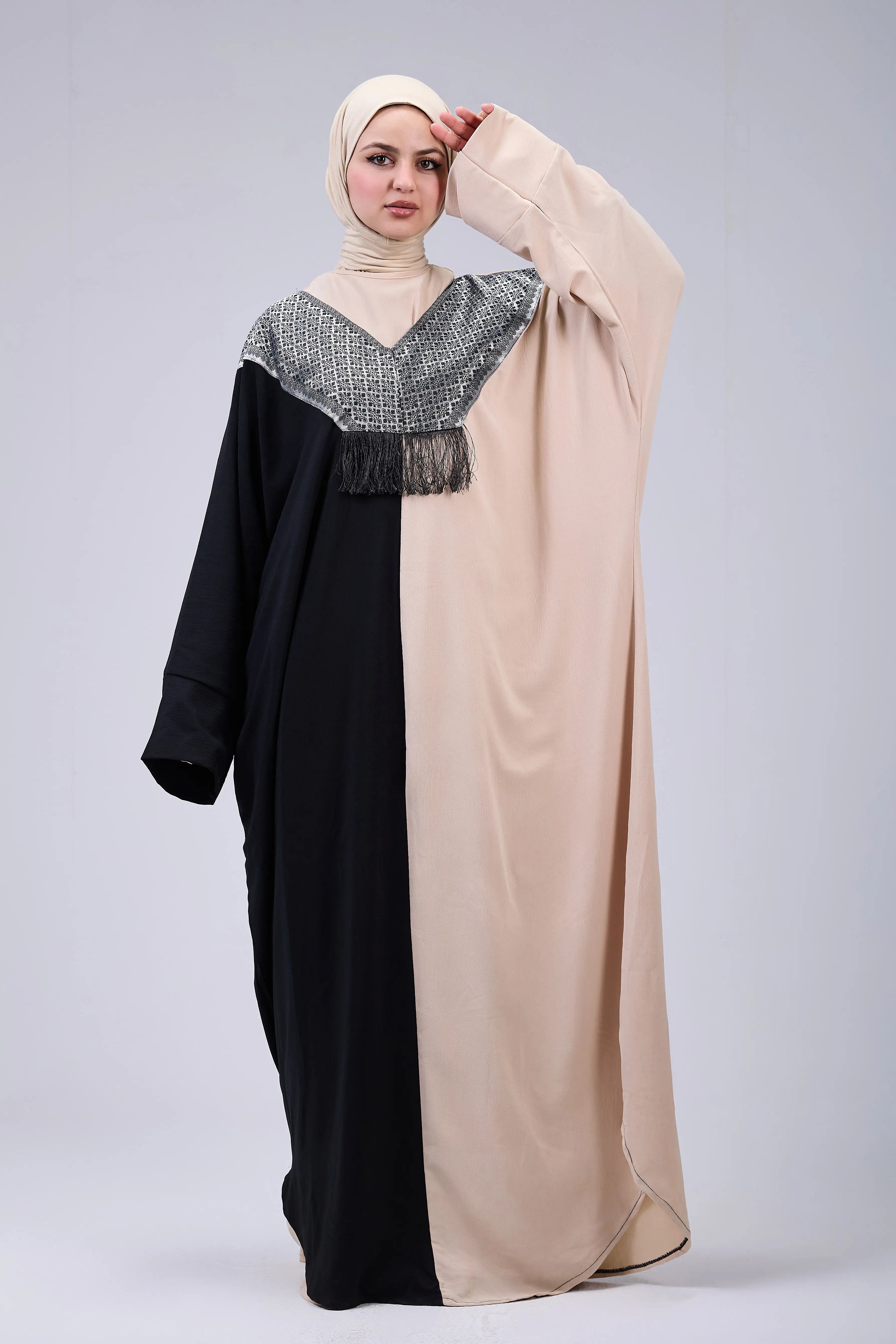 عباية نصين
